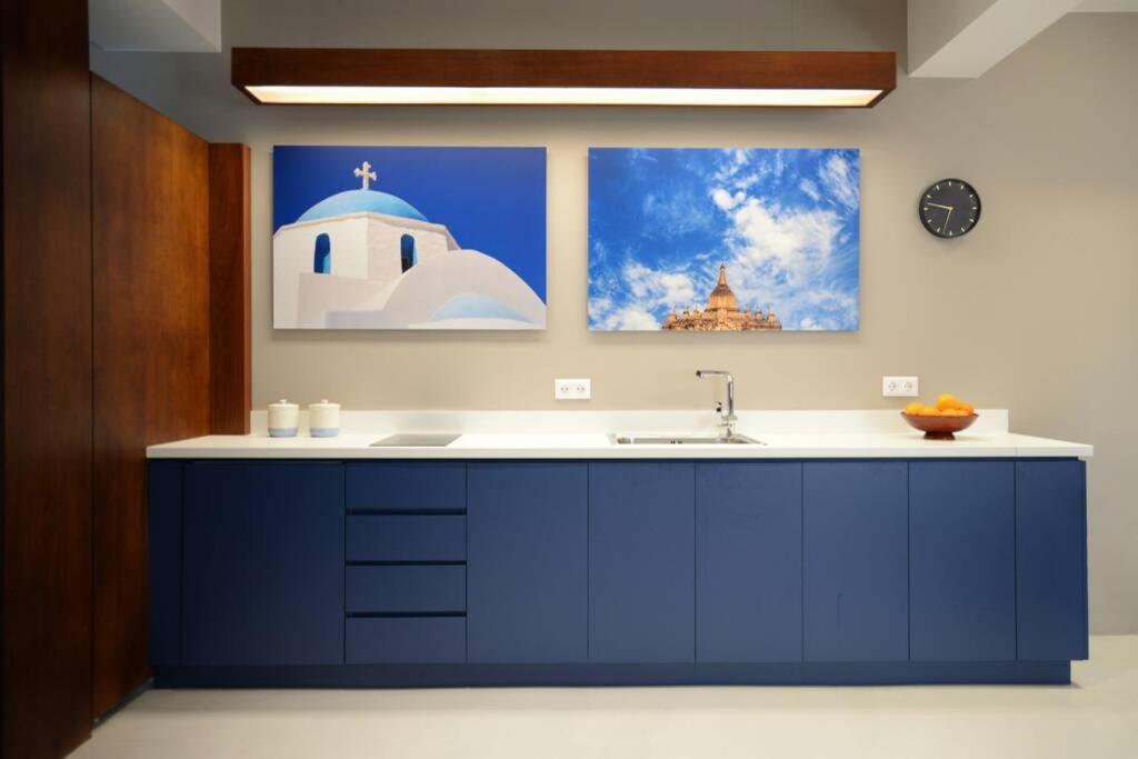 Stylish Decorated Apartment In Kolonaki Атина Екстериор снимка